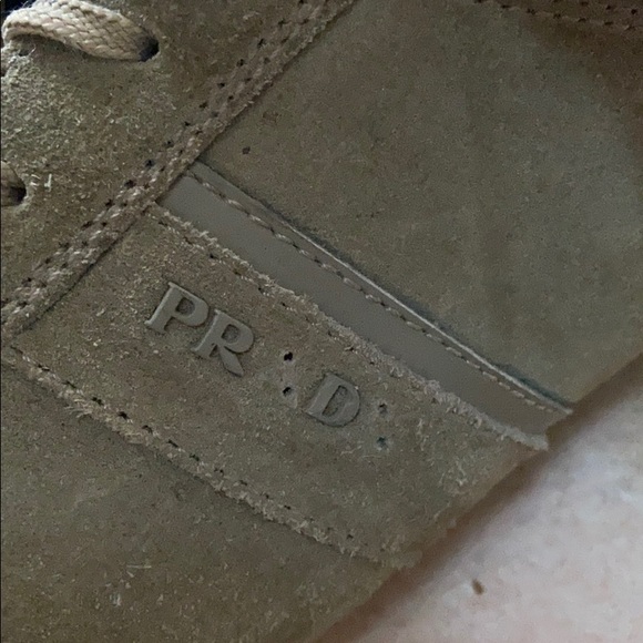 Prada suede shoes in taupe - very good condition - Picture 10 of 11